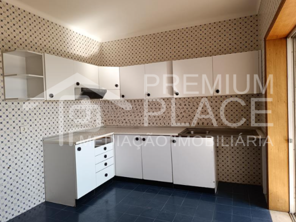 Captura de ecrã 2025-09-01 183833_cleanup (1)