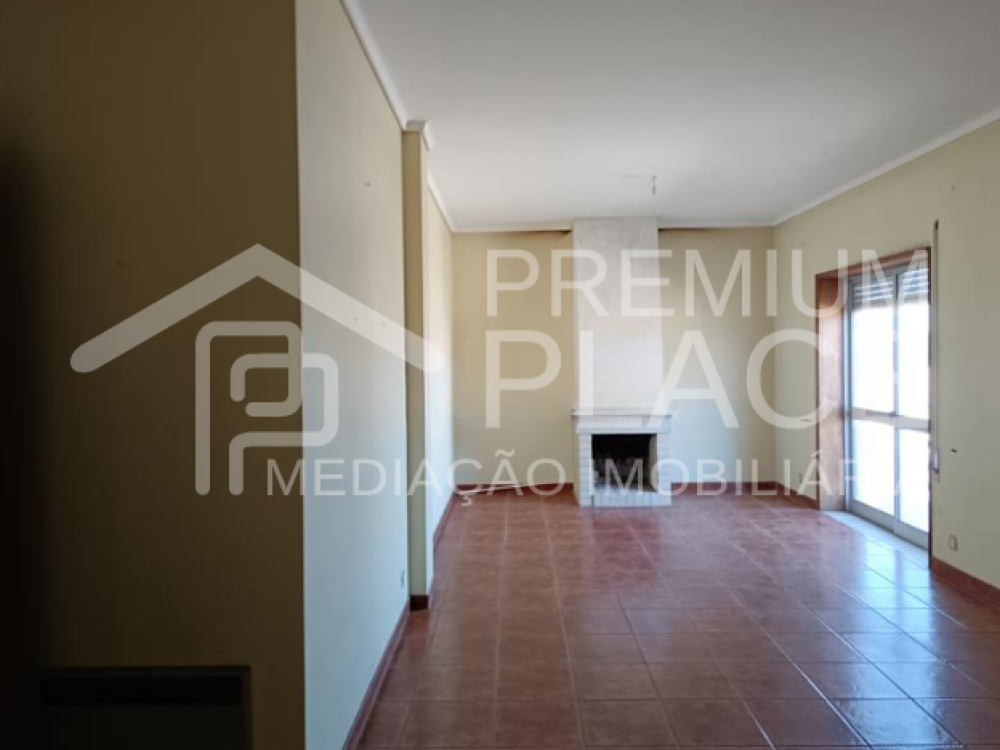 Captura de ecrã 2025-09-01 183908_cleanup