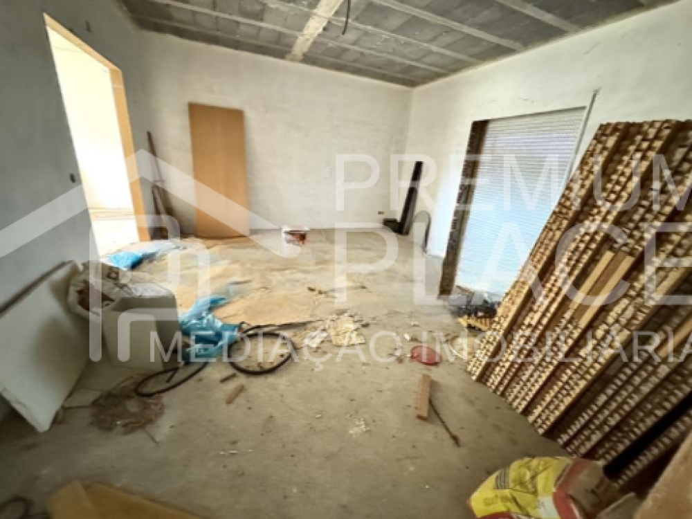 Captura de ecrã 2025-10-06 154043_cleanup