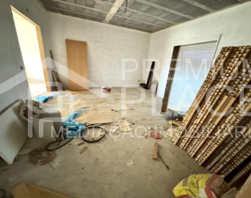 Captura de ecrã 2025-10-06 154043_cleanup