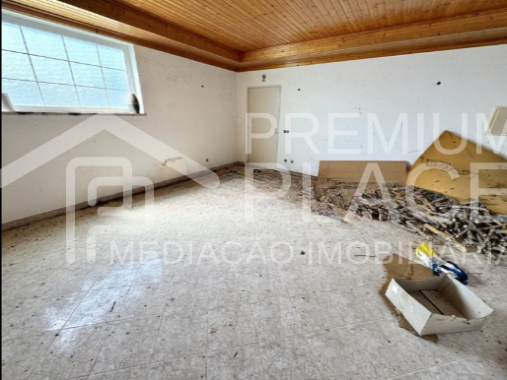 Captura de ecrã 2025-10-06 154100_cleanup