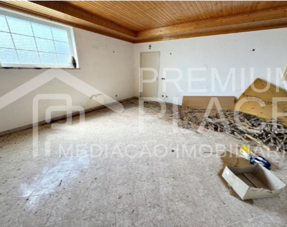 Captura de ecrã 2025-10-06 154100_cleanup