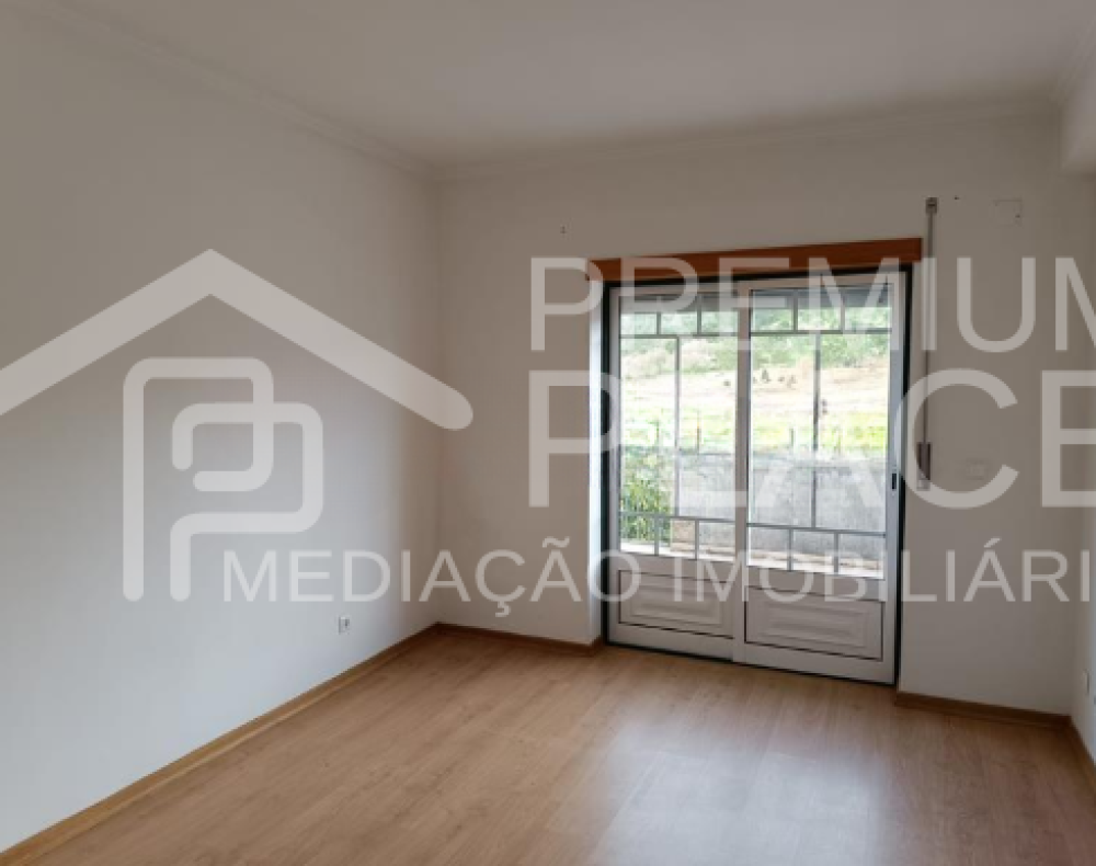 Captura de ecrã 2025-10-06 154957_cleanup