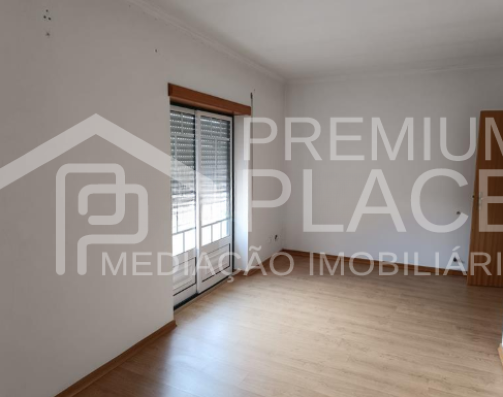 Captura de ecrã 2025-10-06 155004_cleanup