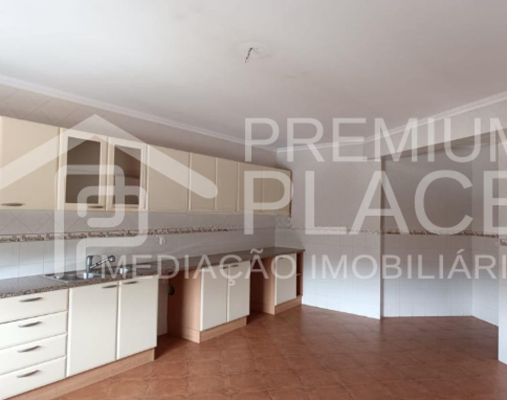 Captura de ecrã 2025-10-06 155058_cleanup