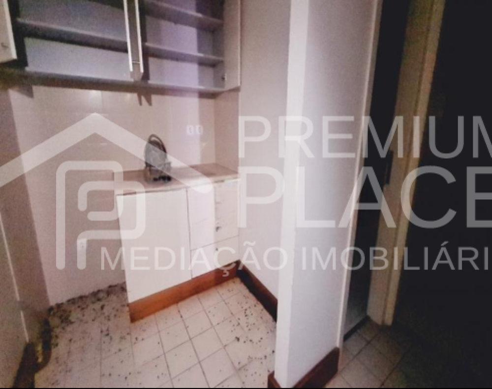 Captura de ecrã 2025-10-06 180803_cleanup