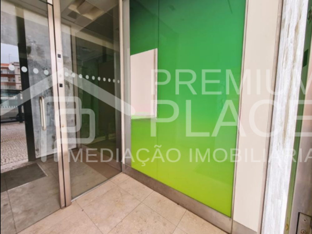 Captura de ecrã 2025-10-06 180857_cleanup