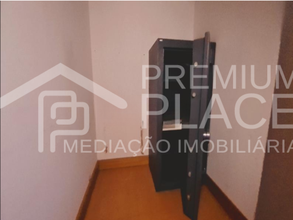 Captura de ecrã 2025-10-06 180907_cleanup