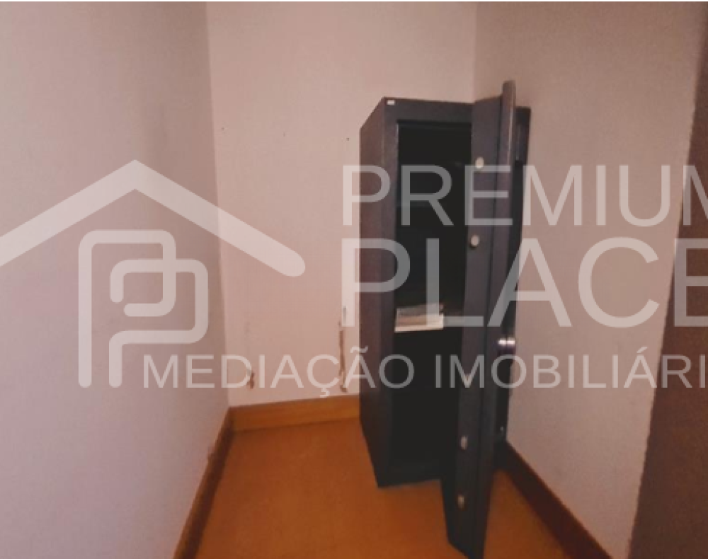 Captura de ecrã 2025-10-06 180907_cleanup