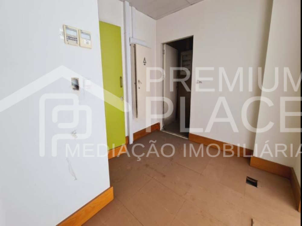 Captura de ecrã 2025-10-06 180930_cleanup