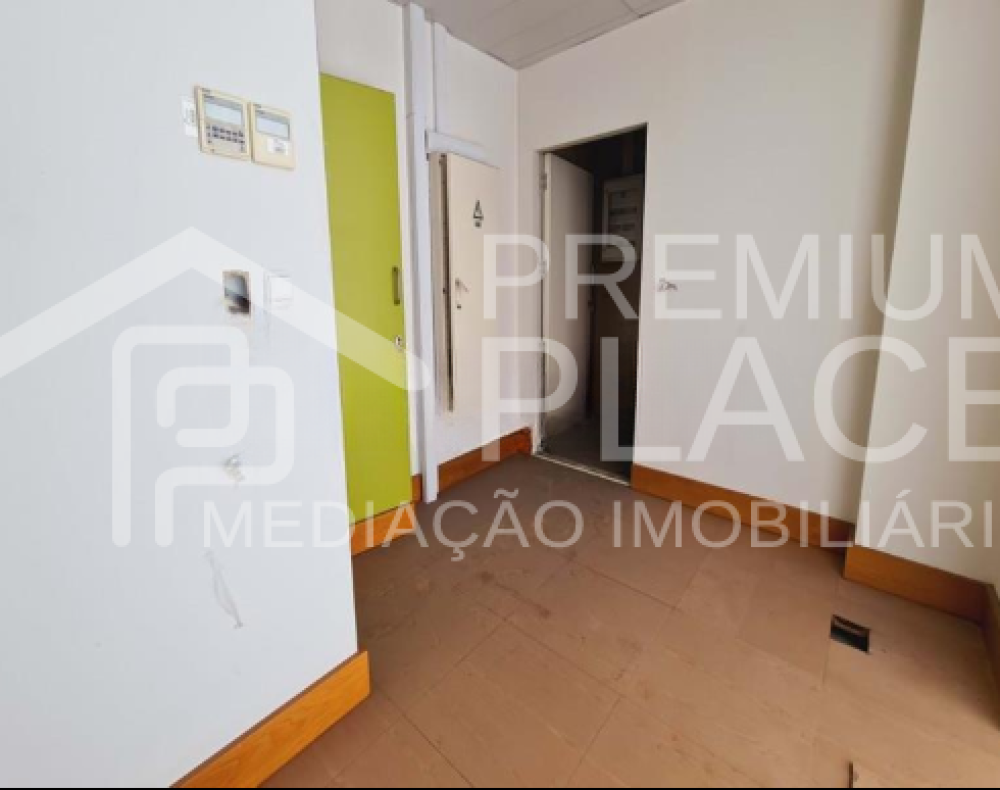 Captura de ecrã 2025-10-06 180930_cleanup