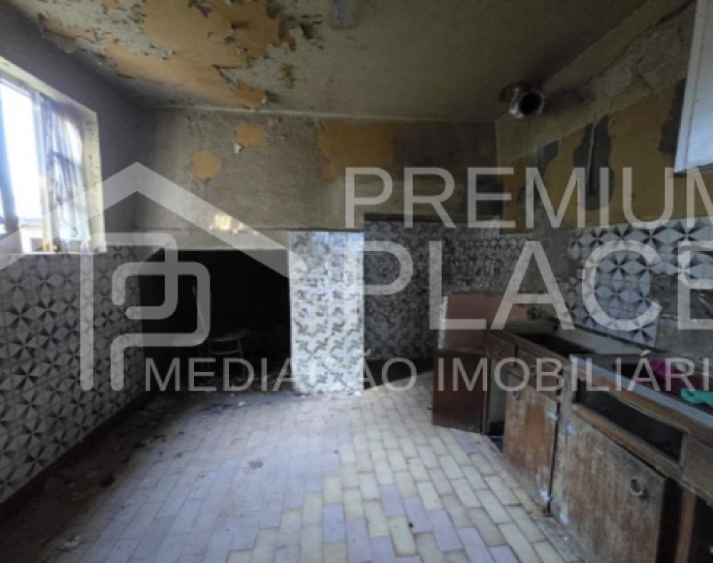 Captura de ecrã 2025-10-06 182255_cleanup