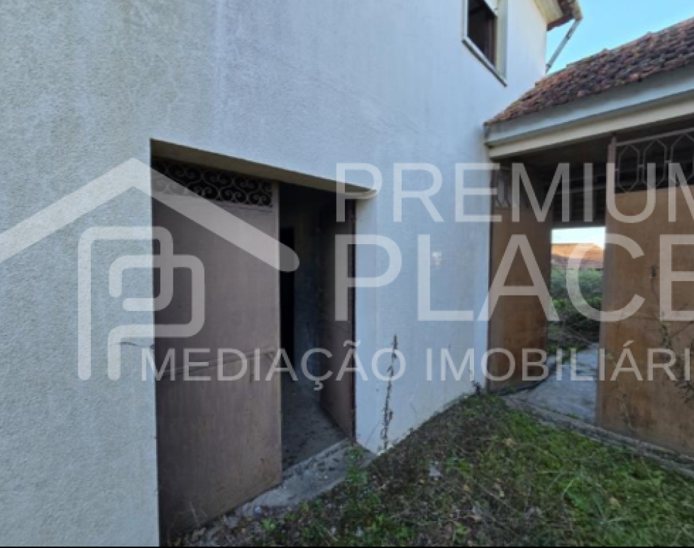 Captura de ecrã 2025-10-06 182343_cleanup (1)