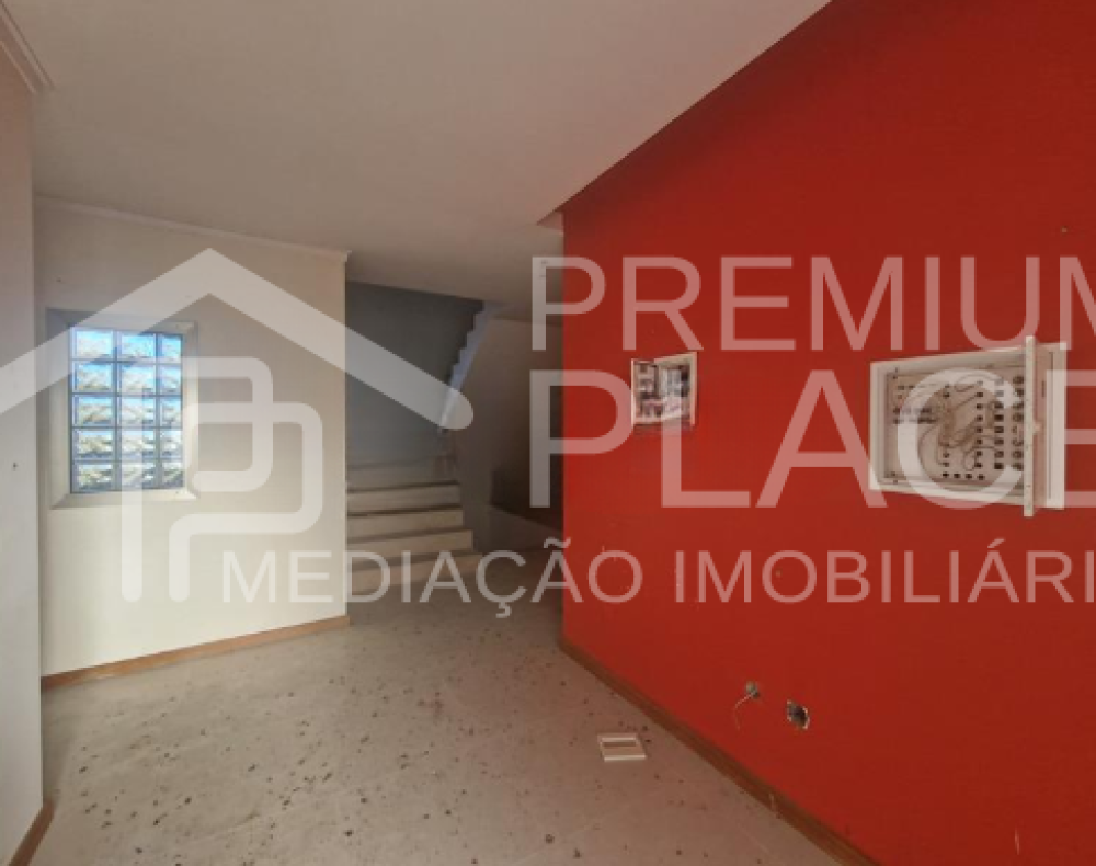 Captura de ecrã 2025-10-06 183024_cleanup