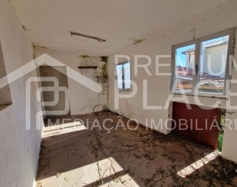 Captura de ecrã 2025-10-07 105359_cleanup