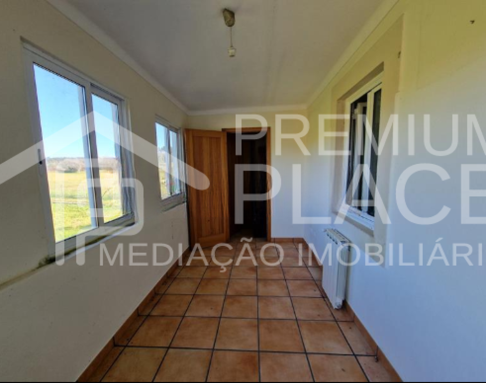 Captura de ecrã 2025-10-07 115725_cleanup