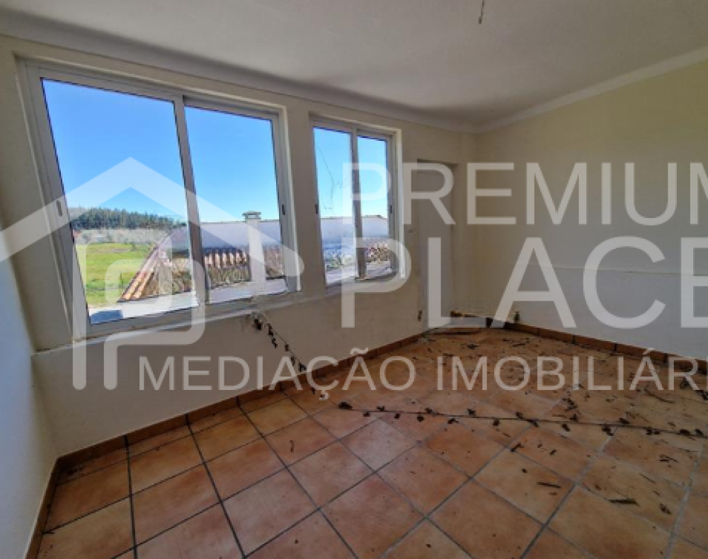 Captura de ecrã 2025-10-07 115808_cleanup