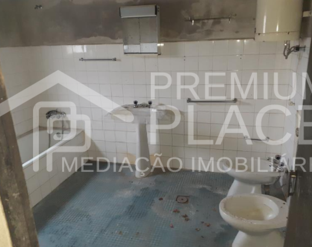 Captura de ecrã 2025-10-07 120251_cleanup