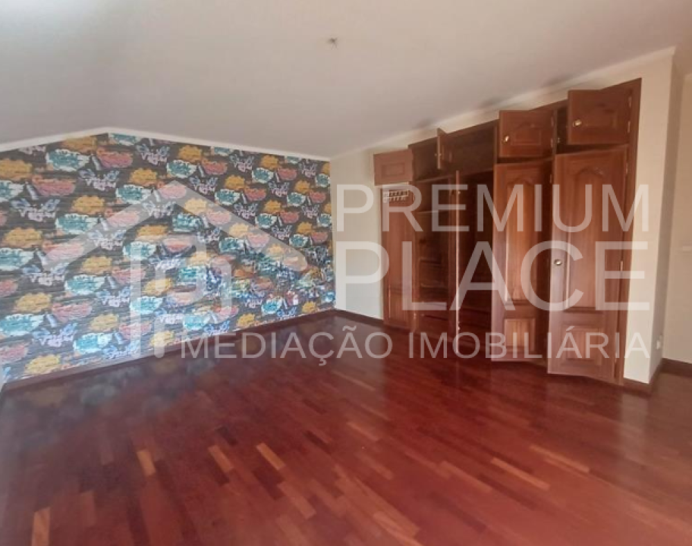 Captura de ecrã 2025-10-09 112149_cleanup