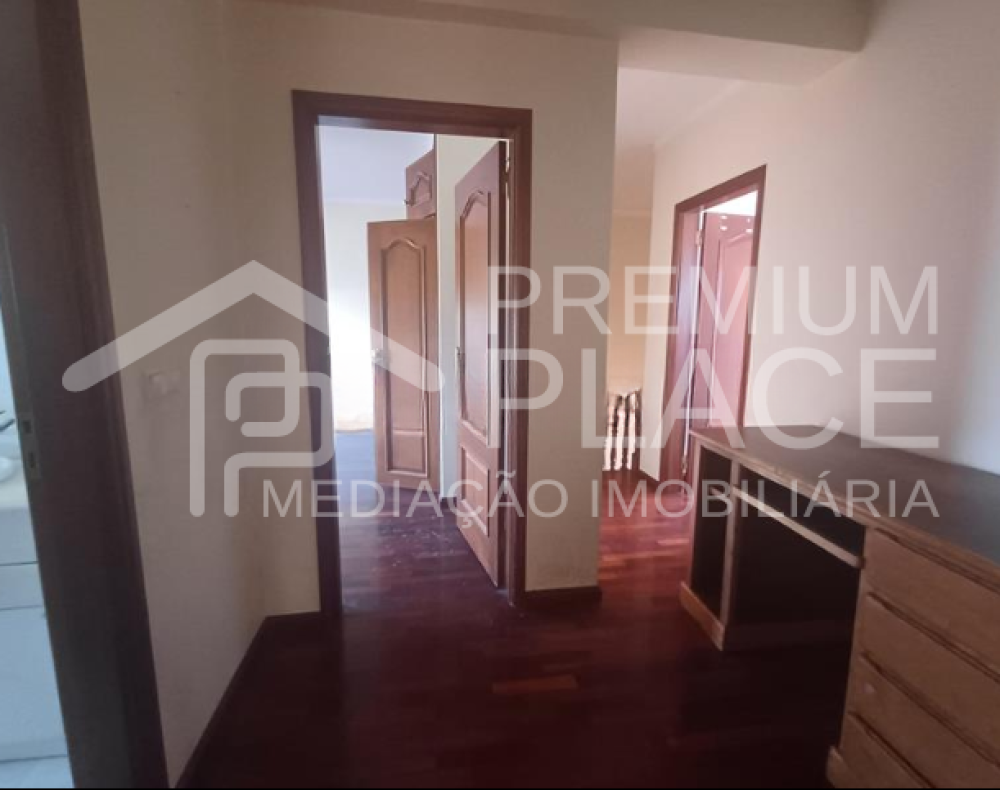 Captura de ecrã 2025-10-09 112204_cleanup