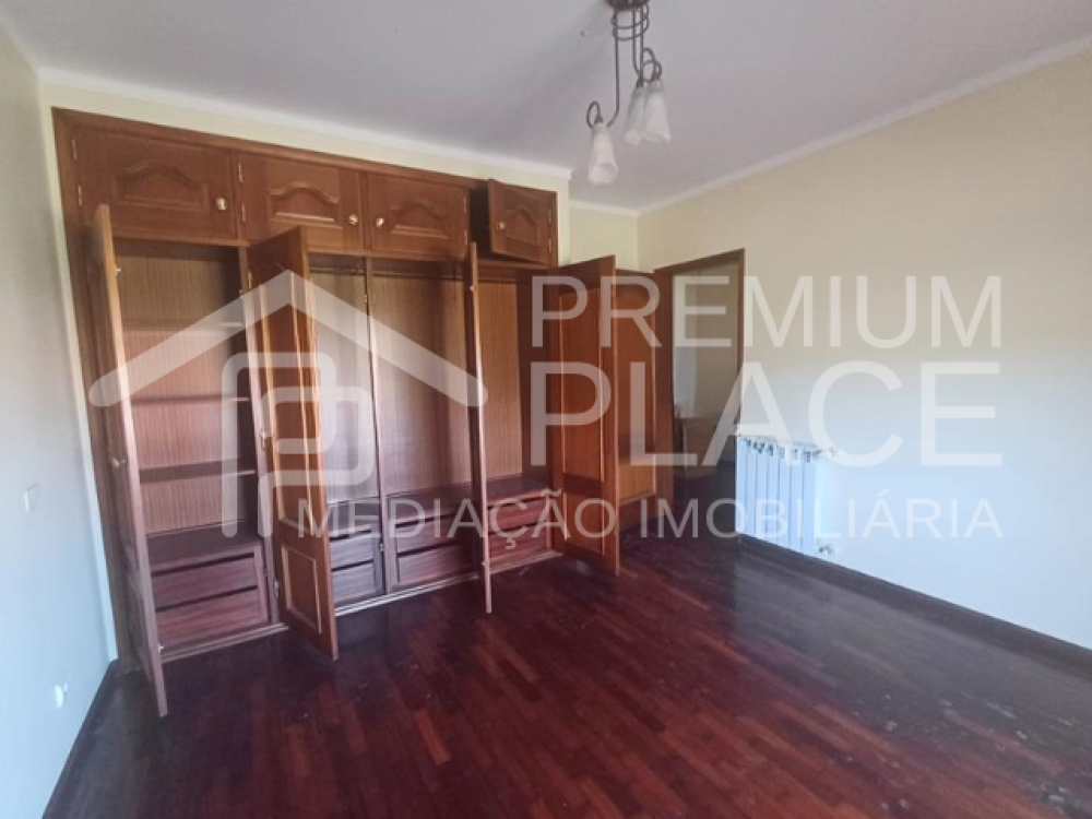 Captura de ecrã 2025-10-09 112227_cleanup