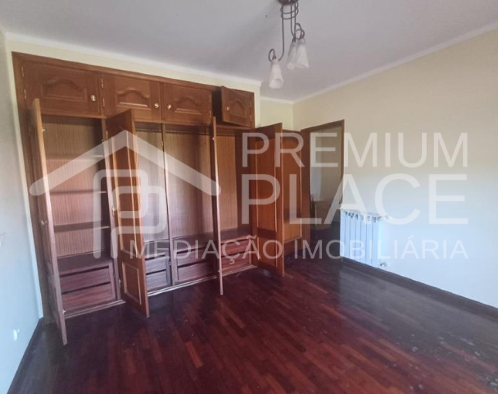 Captura de ecrã 2025-10-09 112227_cleanup