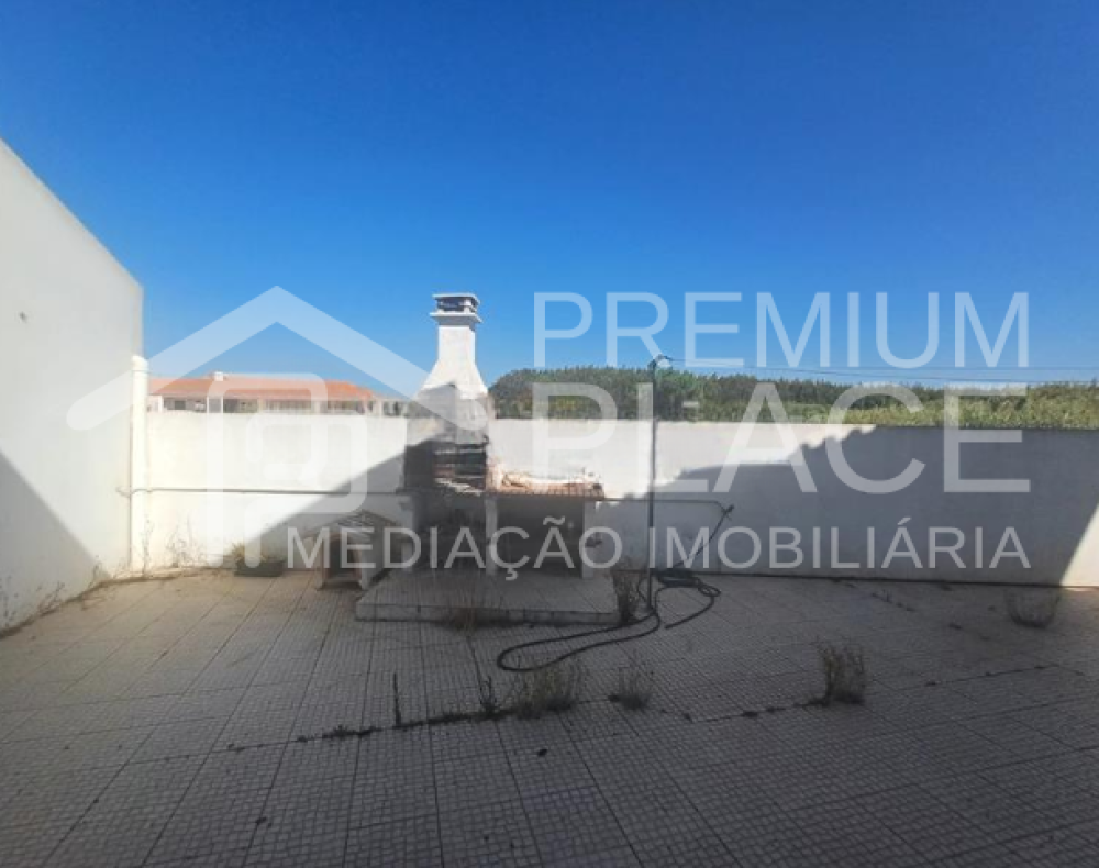 Captura de ecrã 2025-10-09 112241_cleanup