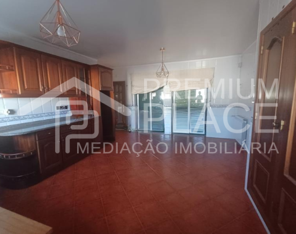 Captura de ecrã 2025-10-09 112248_cleanup