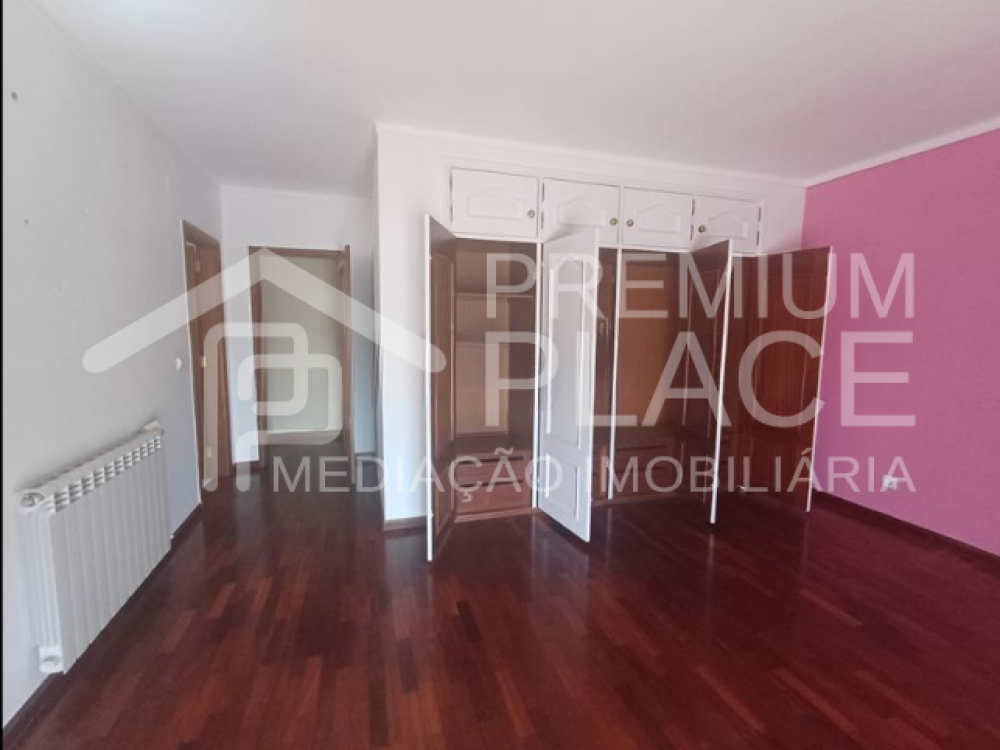 Captura de ecrã 2025-10-09 112257_cleanup