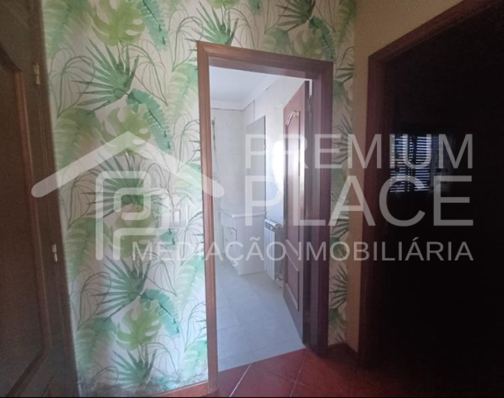 Captura de ecrã 2025-10-09 112317_cleanup