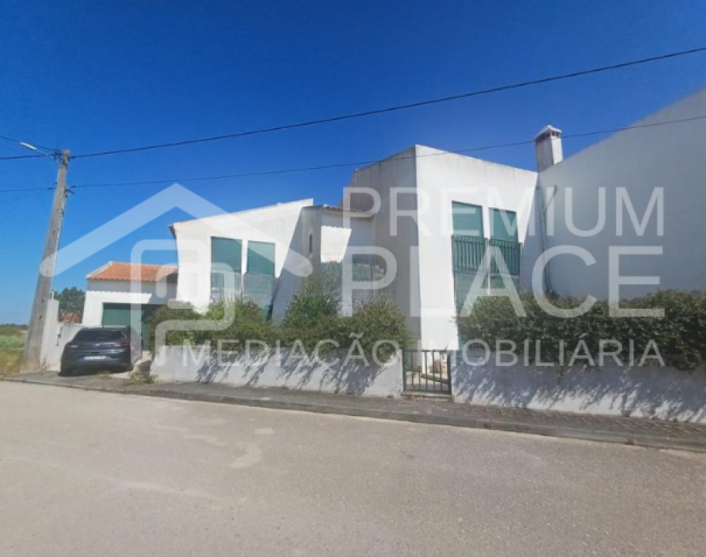 Captura de ecrã 2025-10-09 112333_cleanup