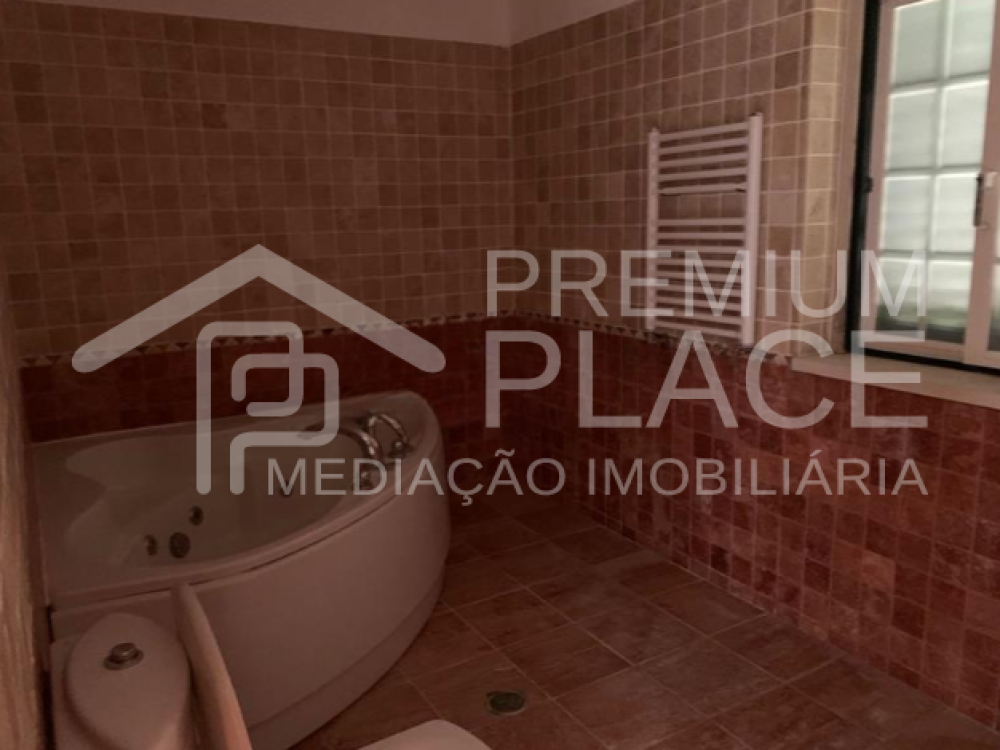 Captura de ecrã 2025-10-09 115017_cleanup