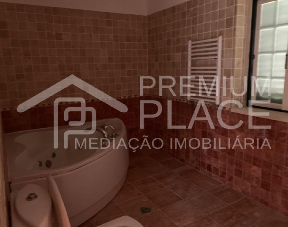 Captura de ecrã 2025-10-09 115017_cleanup