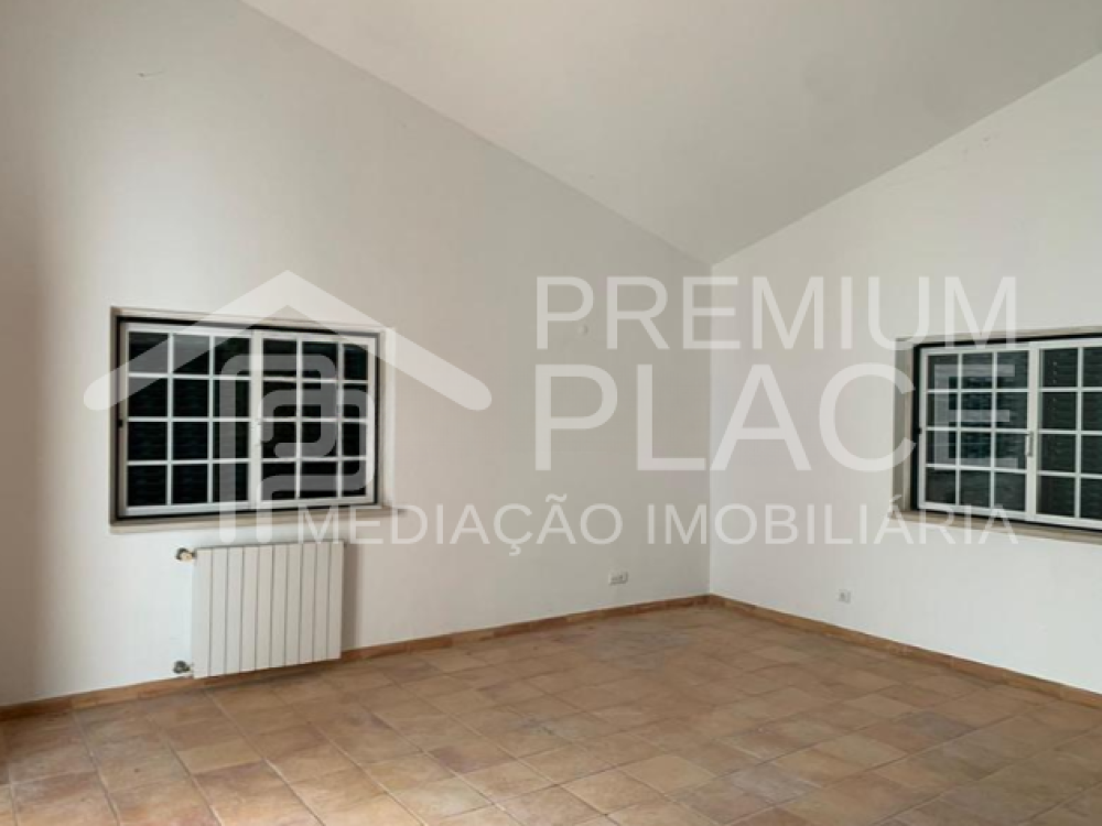 Captura de ecrã 2025-10-09 115028_cleanup