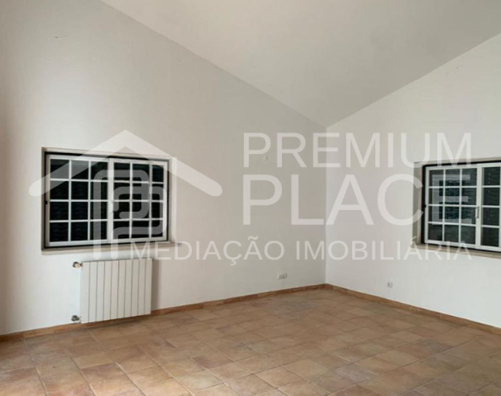 Captura de ecrã 2025-10-09 115028_cleanup