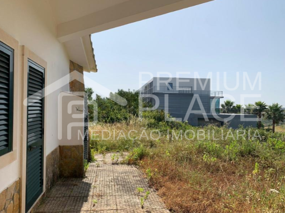 Captura de ecrã 2025-10-09 115119_cleanup