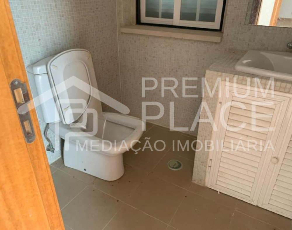 Captura de ecrã 2025-10-09 115333_cleanup