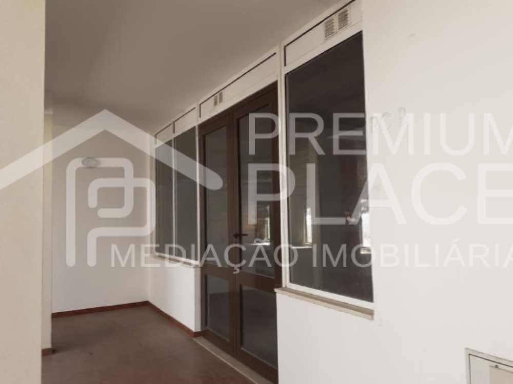 Captura de ecrã 2025-10-09 181748_cleanup