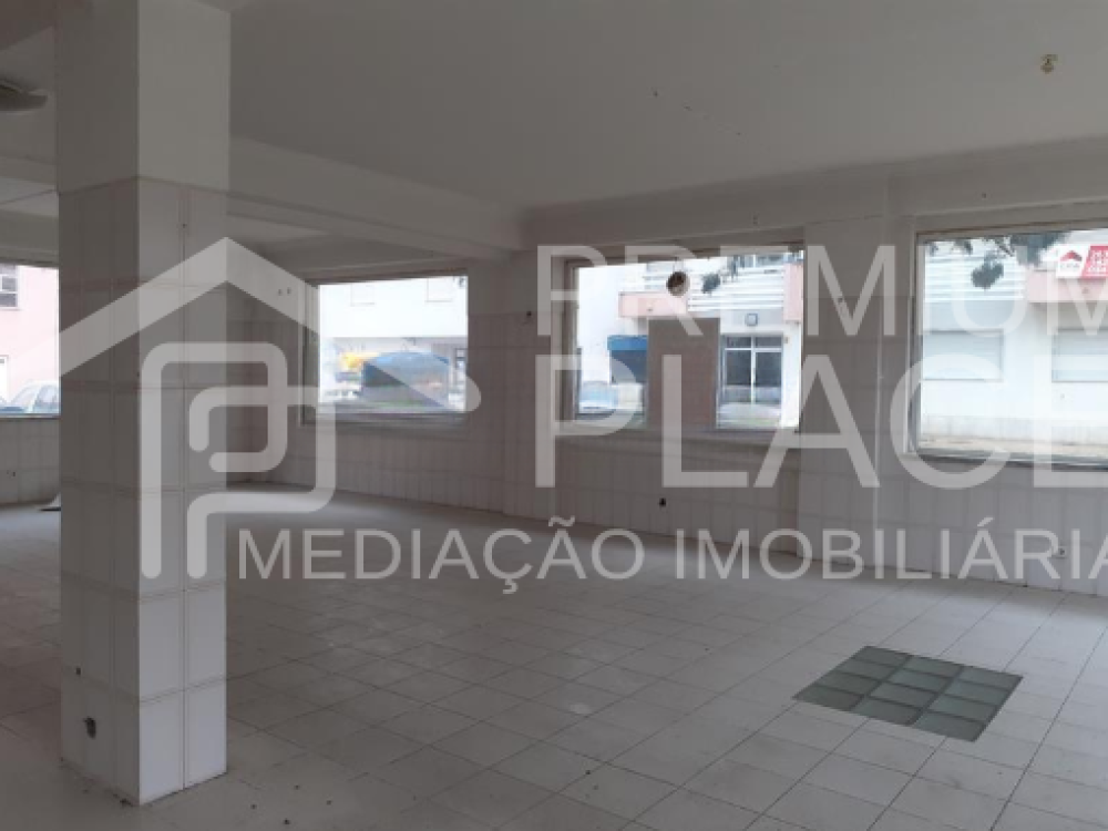 Captura de ecrã 2025-10-09 181951_cleanup