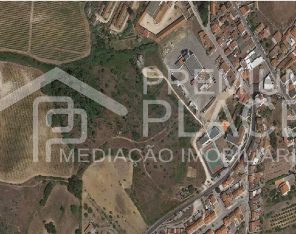 Captura de ecrã 2025-10-09 183617_cleanup